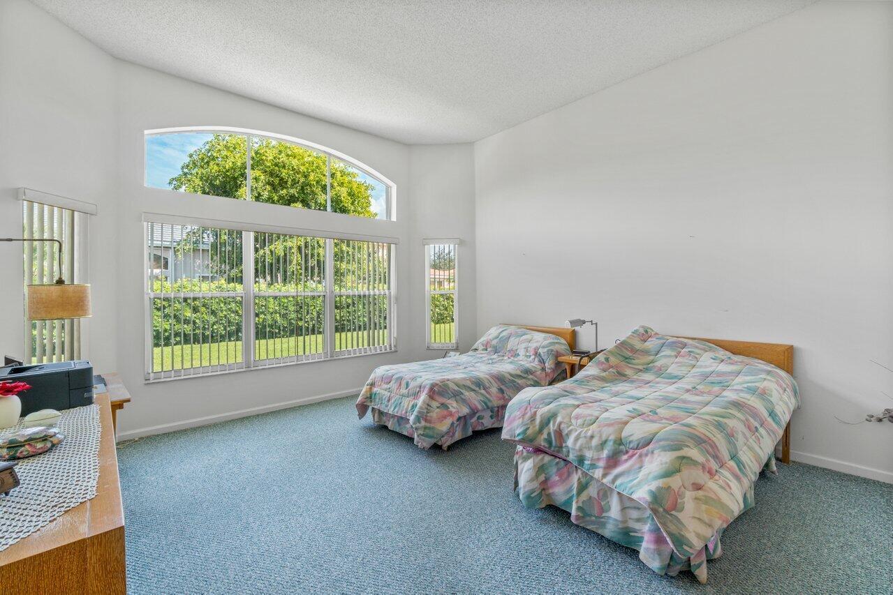 5811 La Gorce Circle