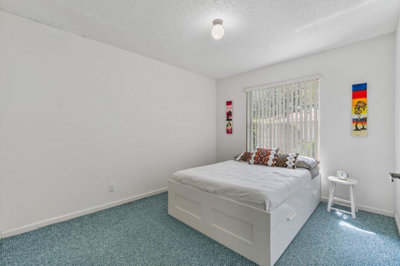 5811 La Gorce Circle