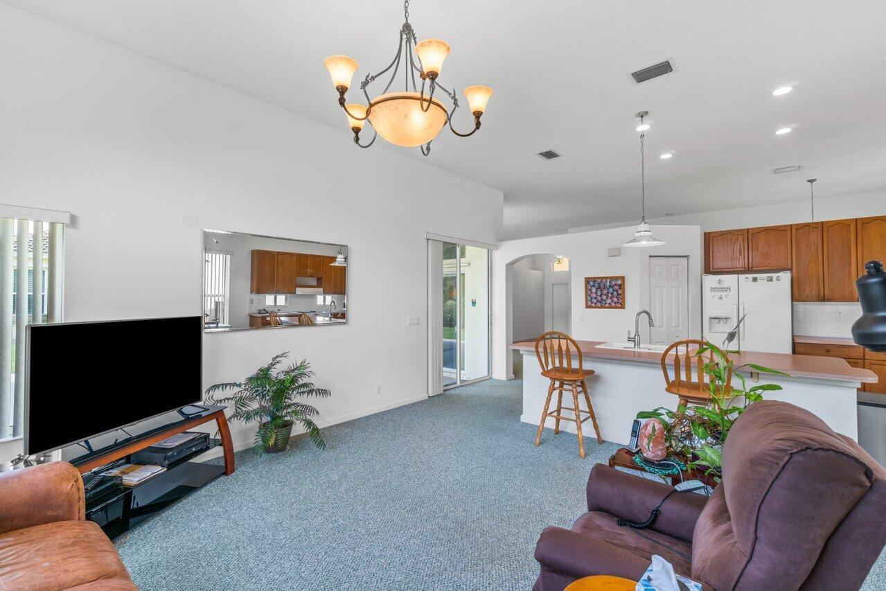 5811 La Gorce Circle