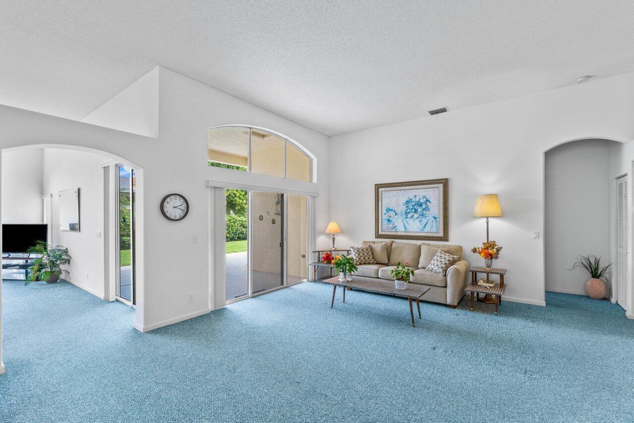 5811 La Gorce Circle