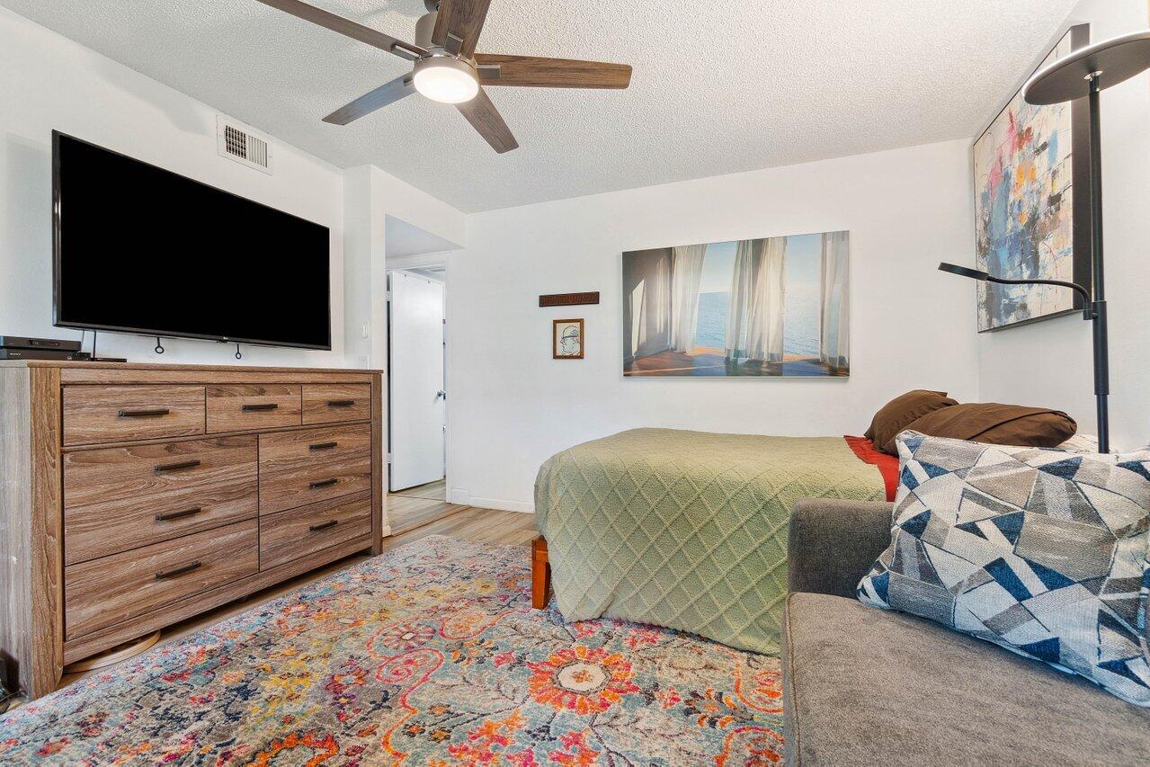 52 Stratford Lane Unit: A