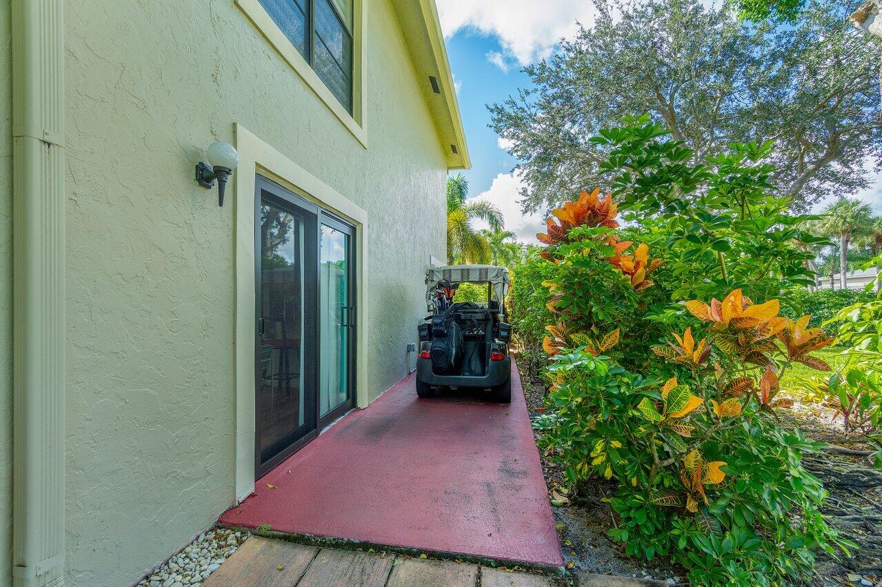 52 Stratford Lane Unit: A