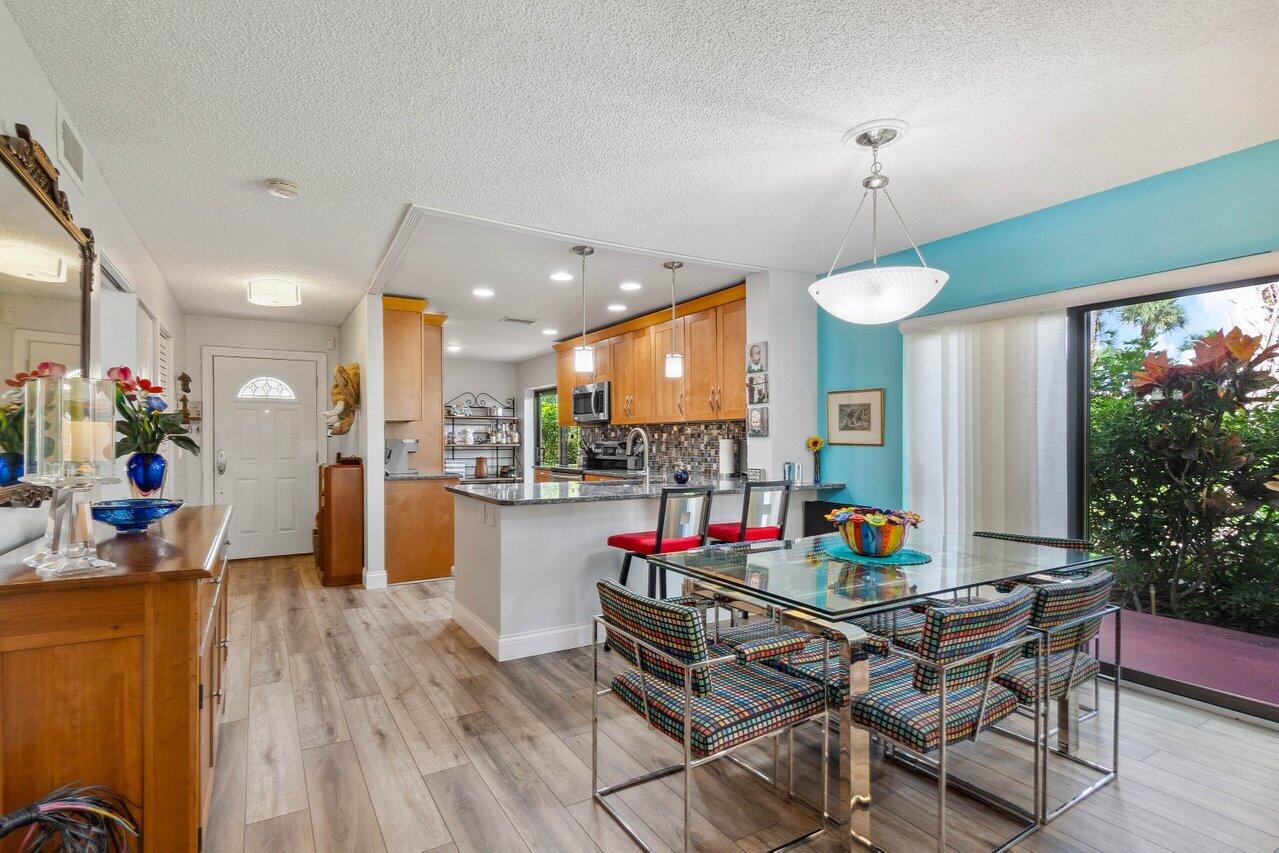 52 Stratford Lane Unit: A