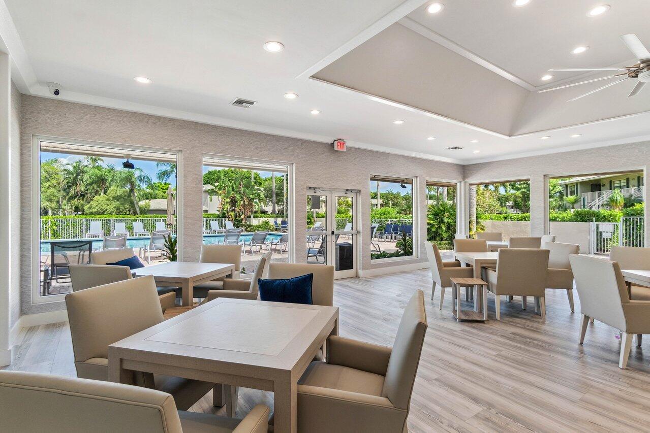 52 Stratford Lane Unit: A