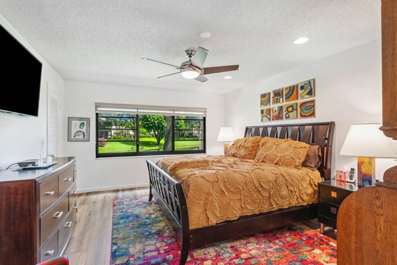 52 Stratford Lane Unit: A