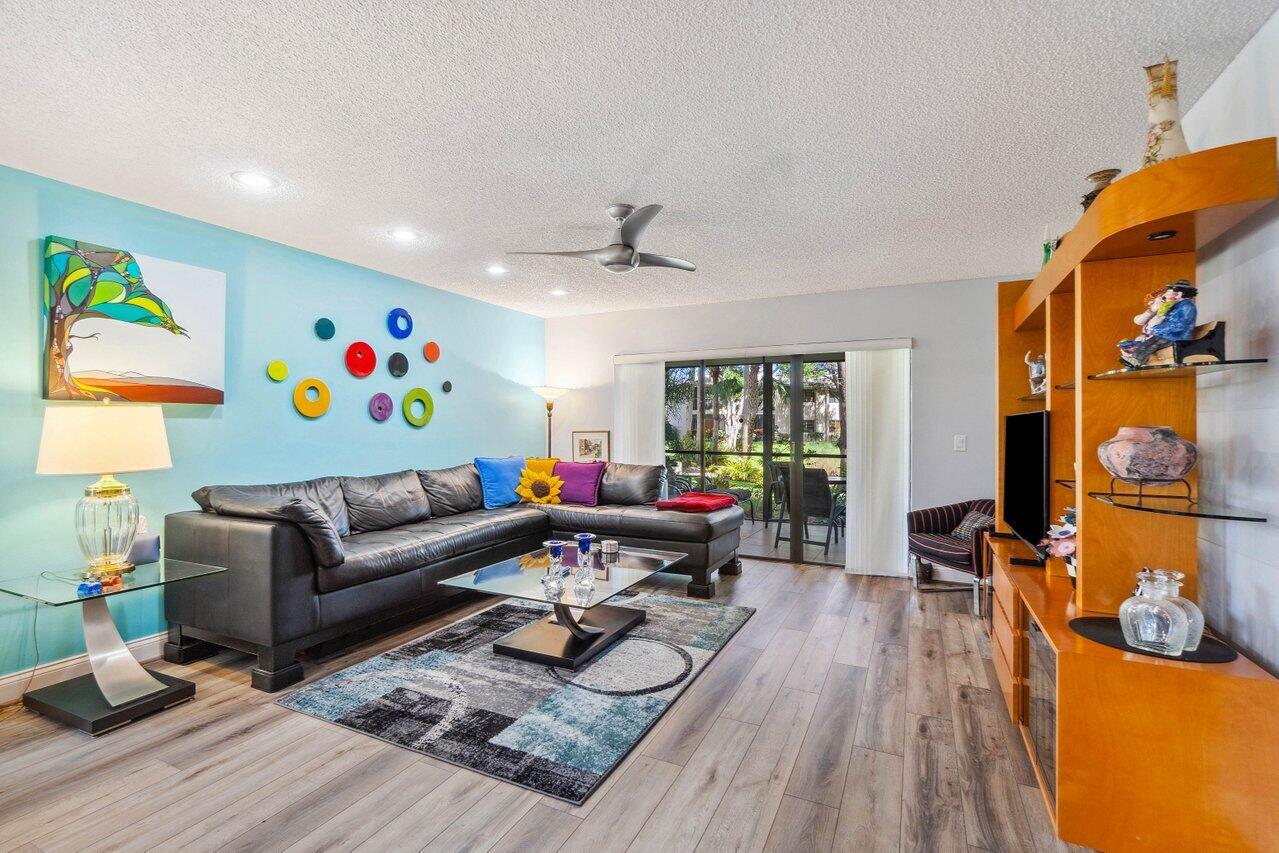 52 Stratford Lane Unit: A