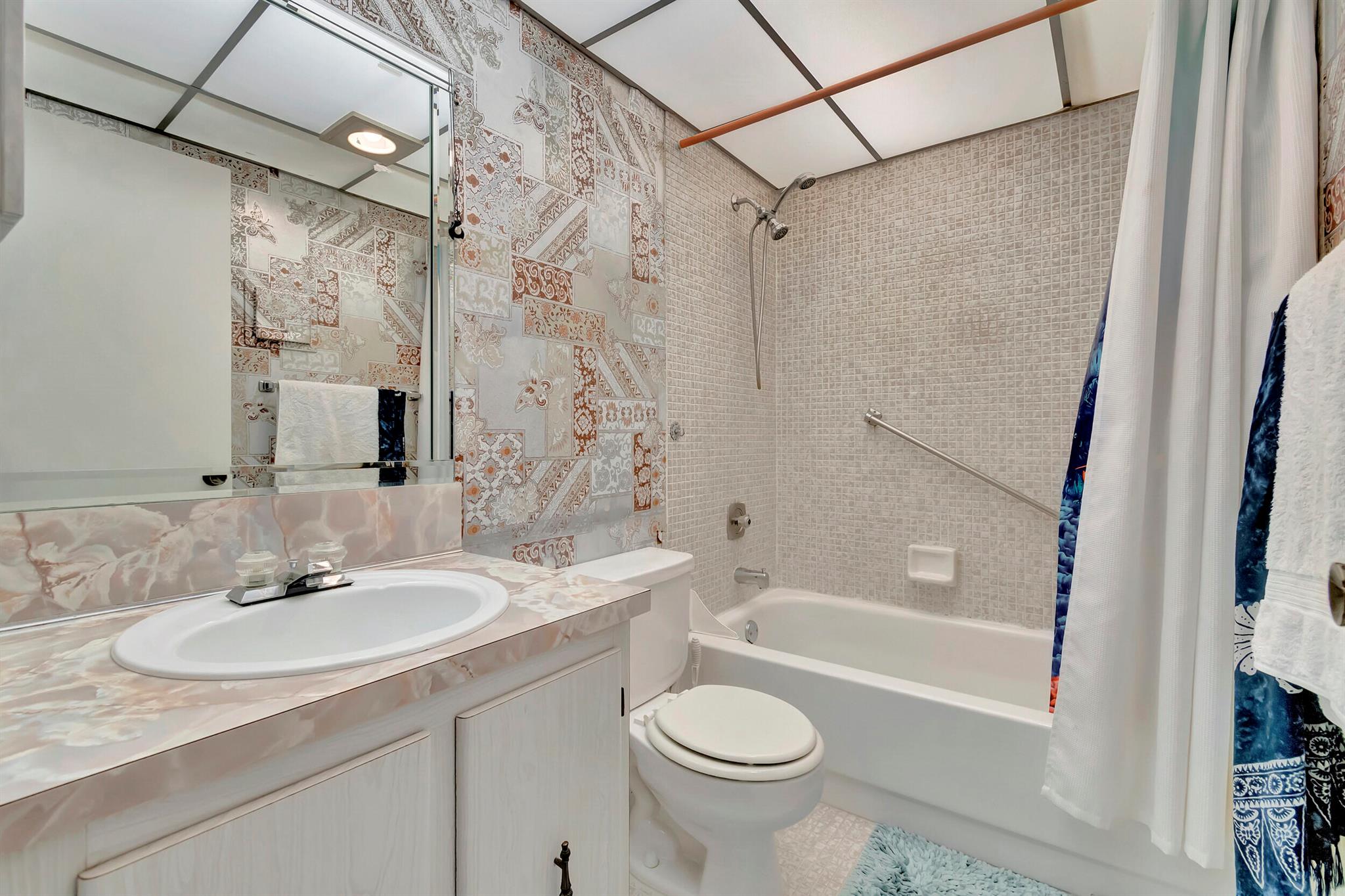 812 Normandy Q Trail