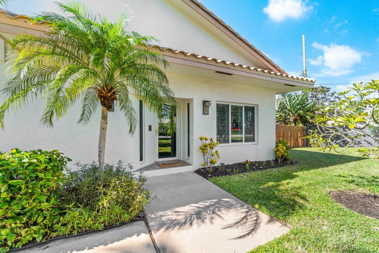 4517 NW 5th Avenue