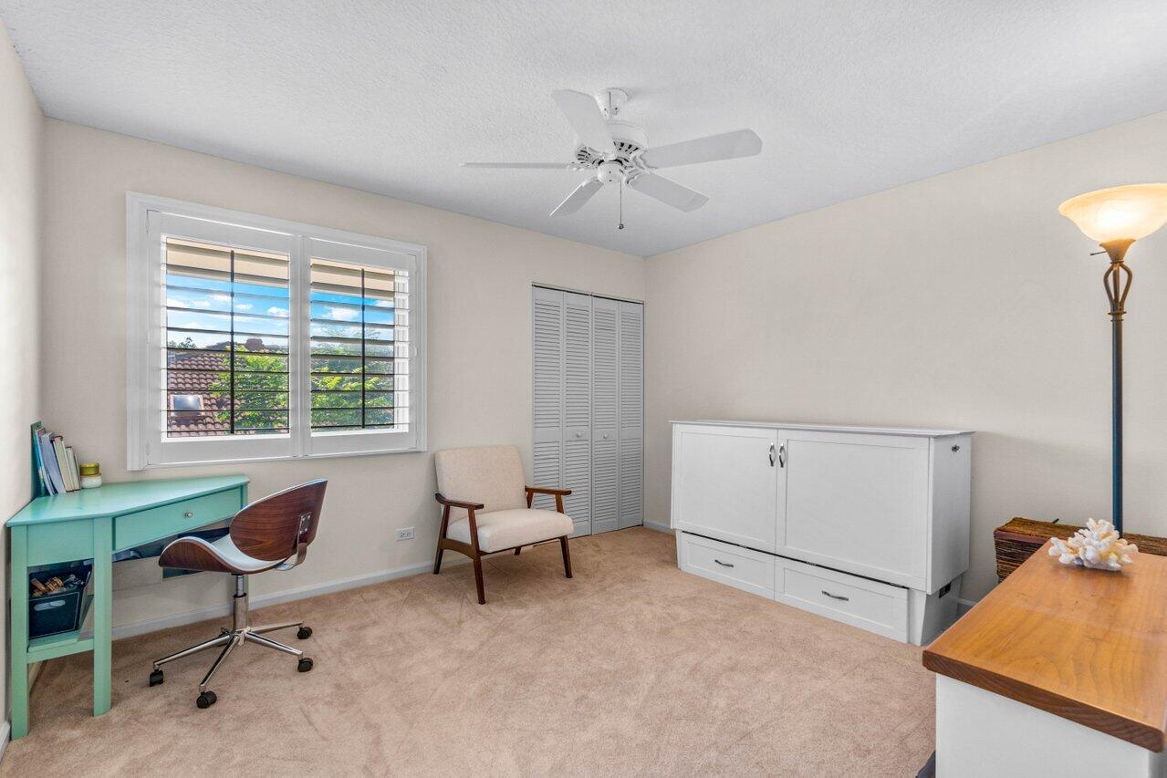 4517 NW 5th Avenue