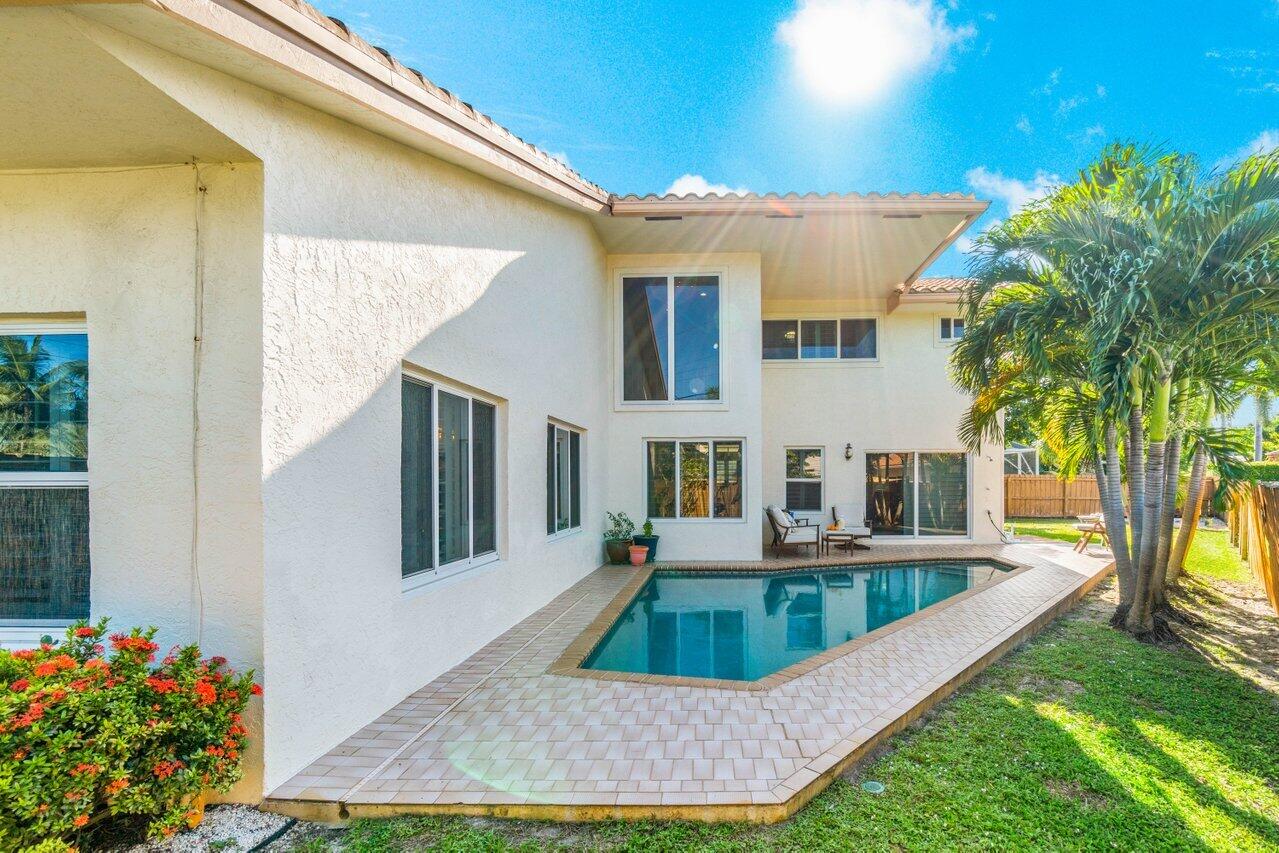 4517 NW 5th Avenue