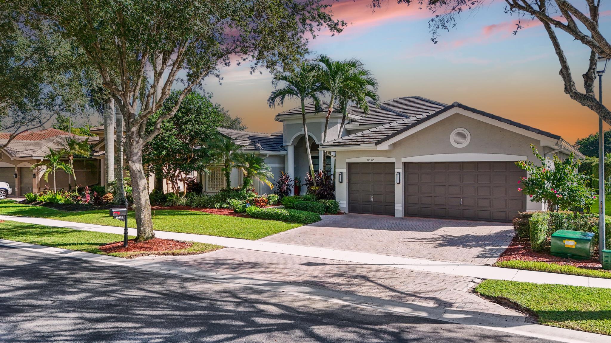 19552 Saturnia Lakes Drive