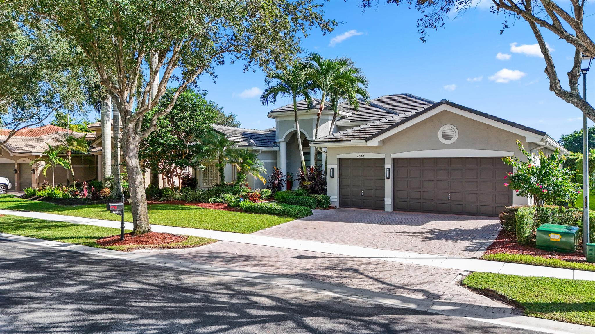 19552 Saturnia Lakes Drive