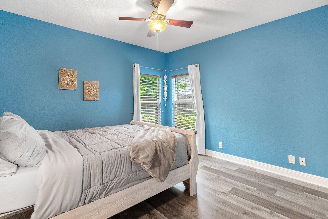 215 Gulfstream Boulevard