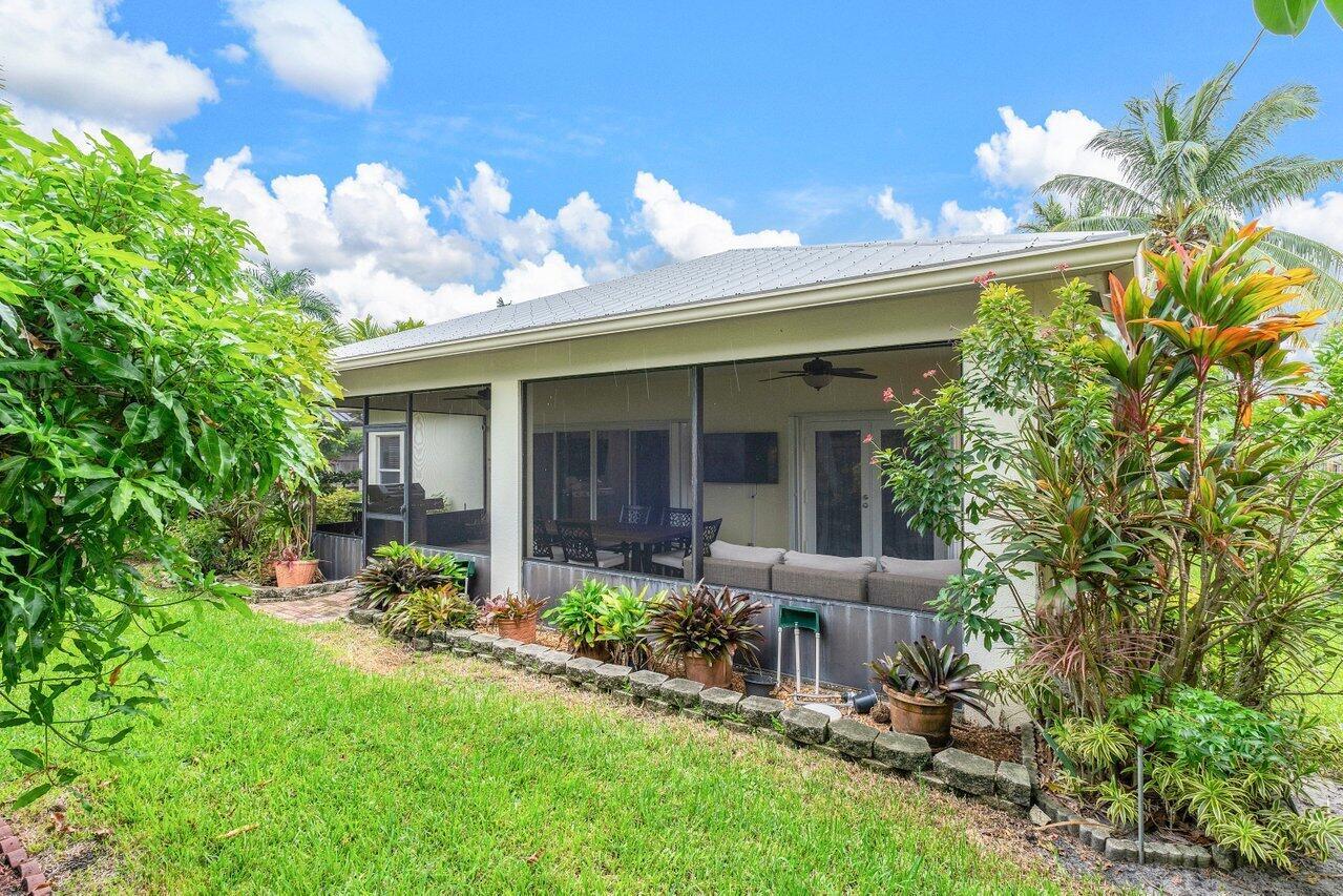 215 Gulfstream Boulevard