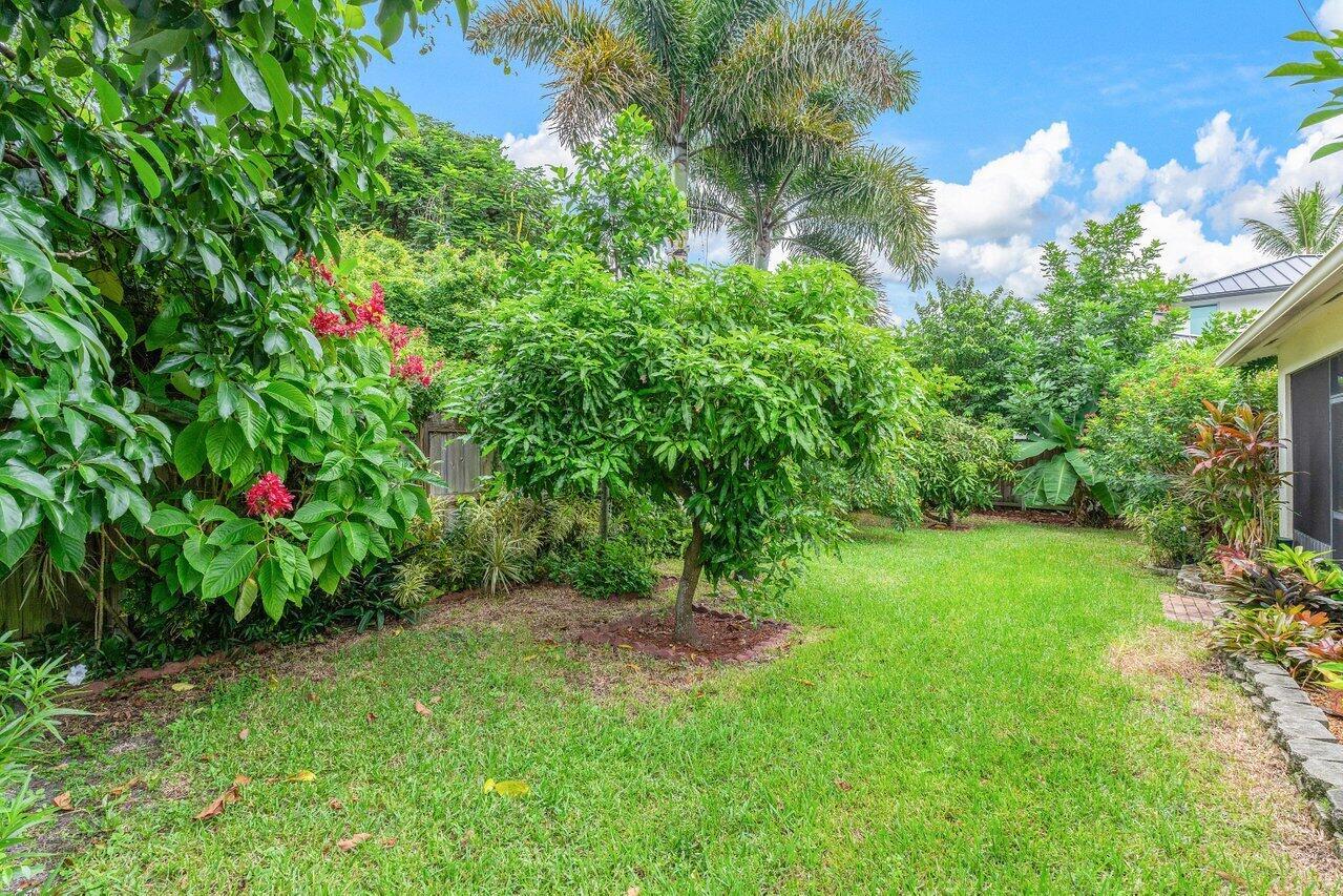 215 Gulfstream Boulevard