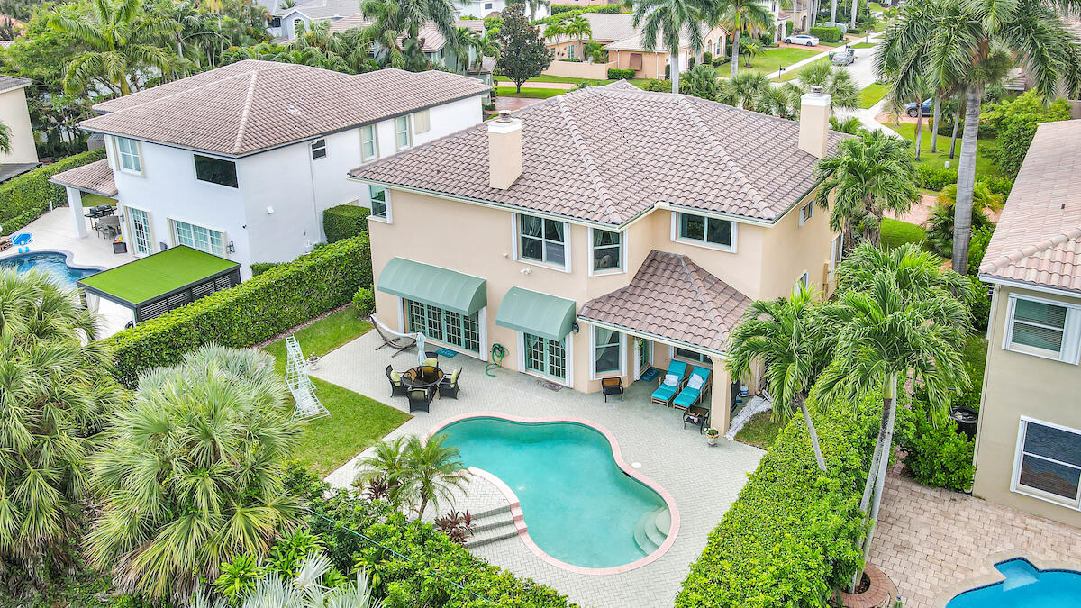 310 SW 16th Street