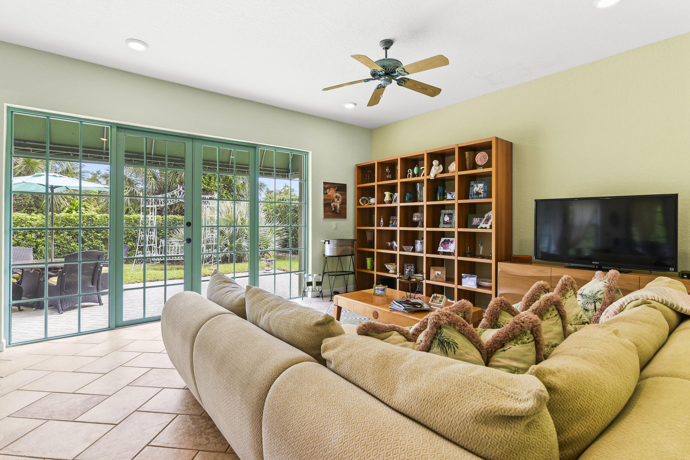 310 SW 16th Street