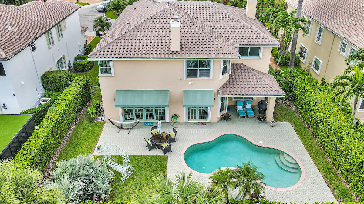 310 SW 16th Street