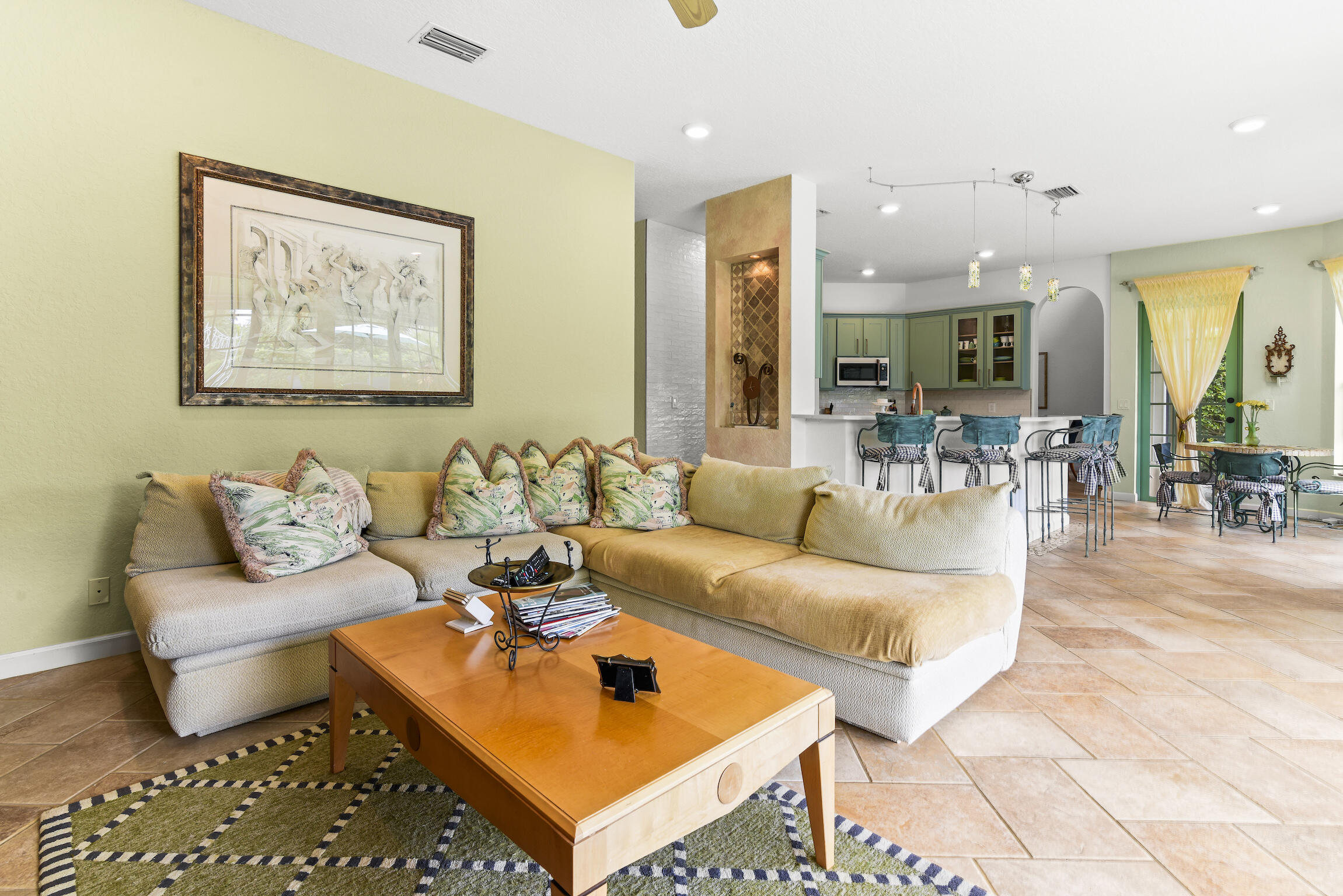 310 SW 16th Street
