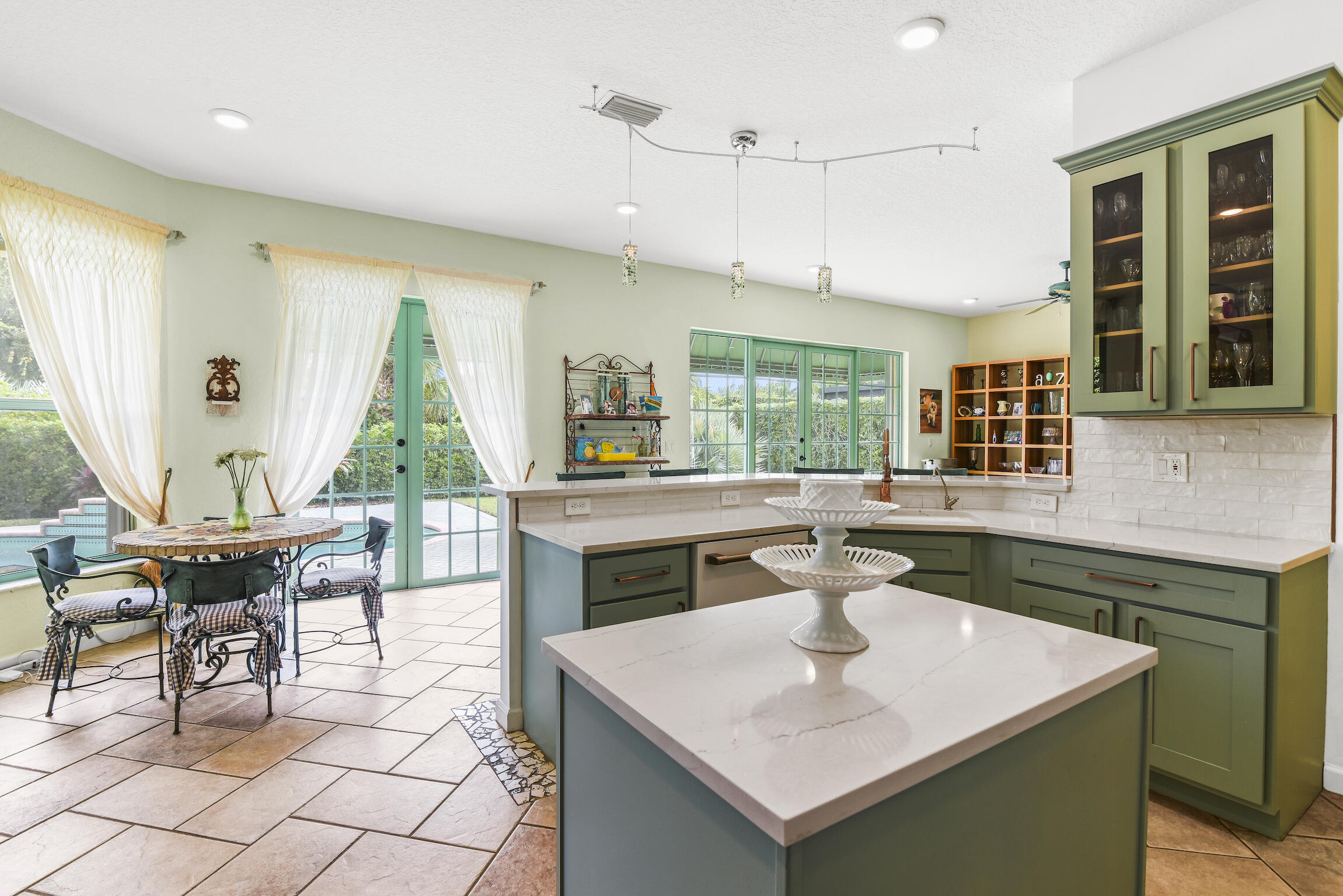 310 SW 16th Street