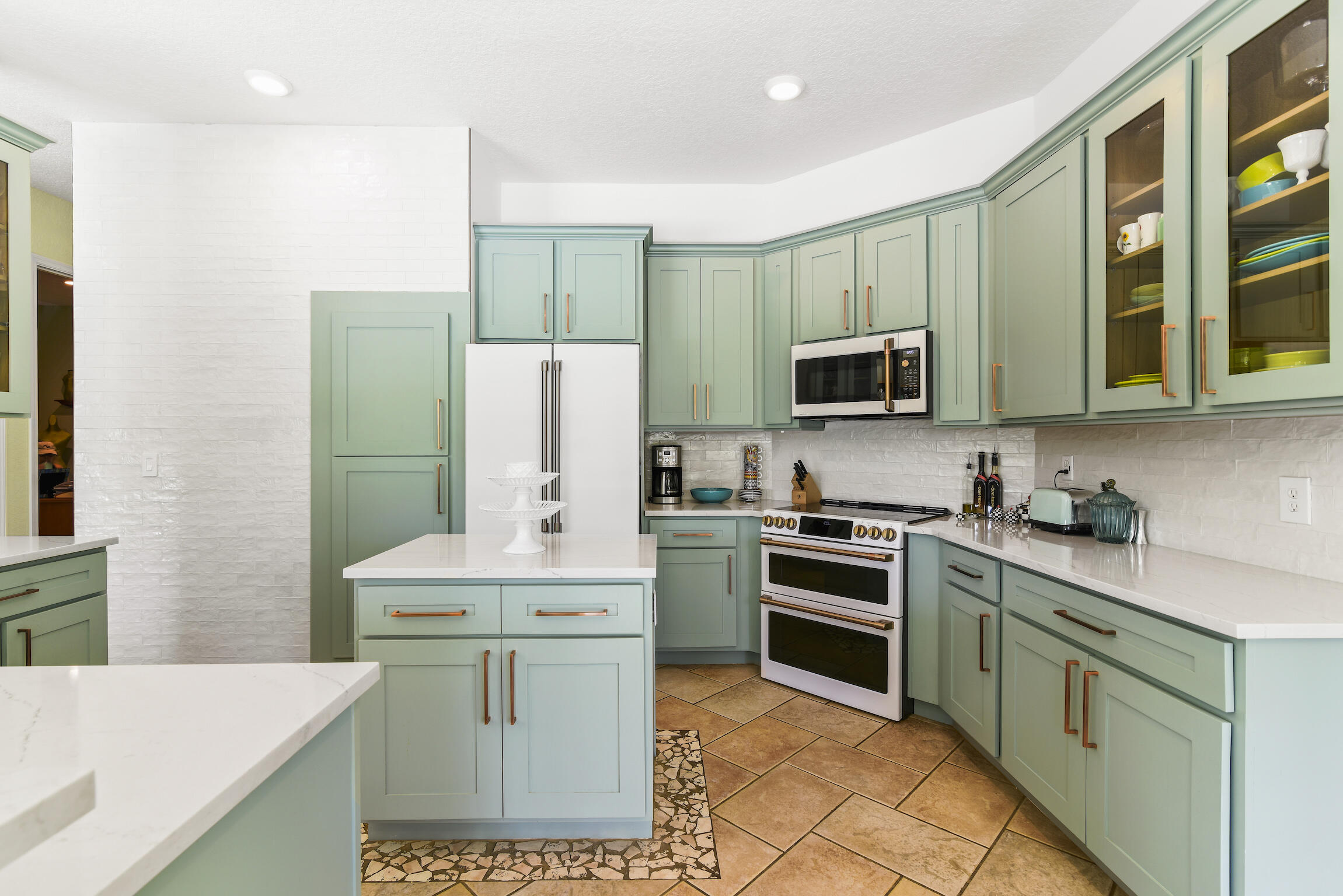 310 SW 16th Street