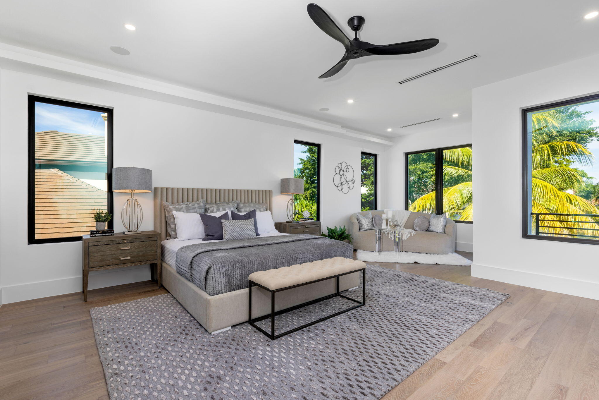 5756 Paddington Way