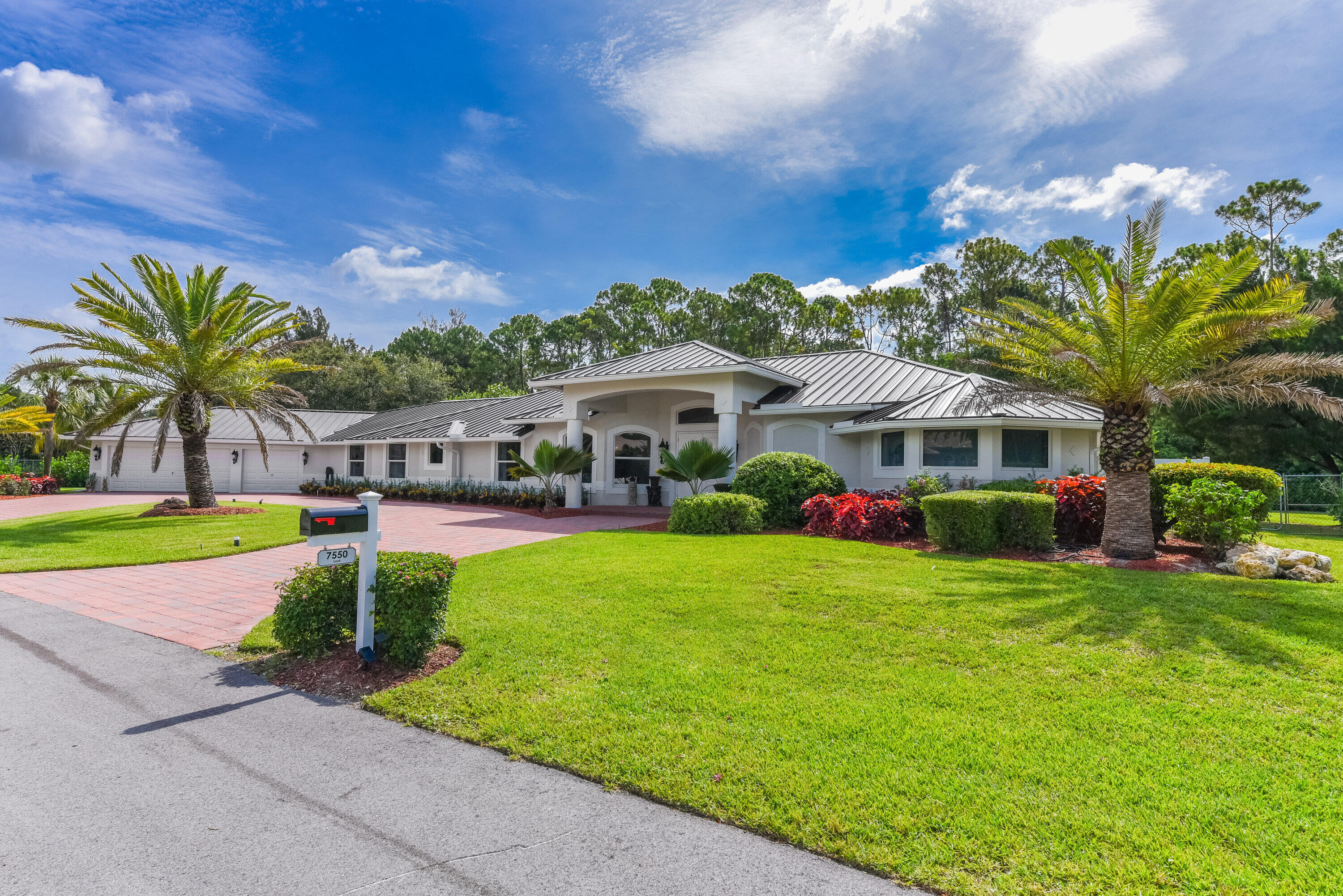 7550 NW 49th Lane