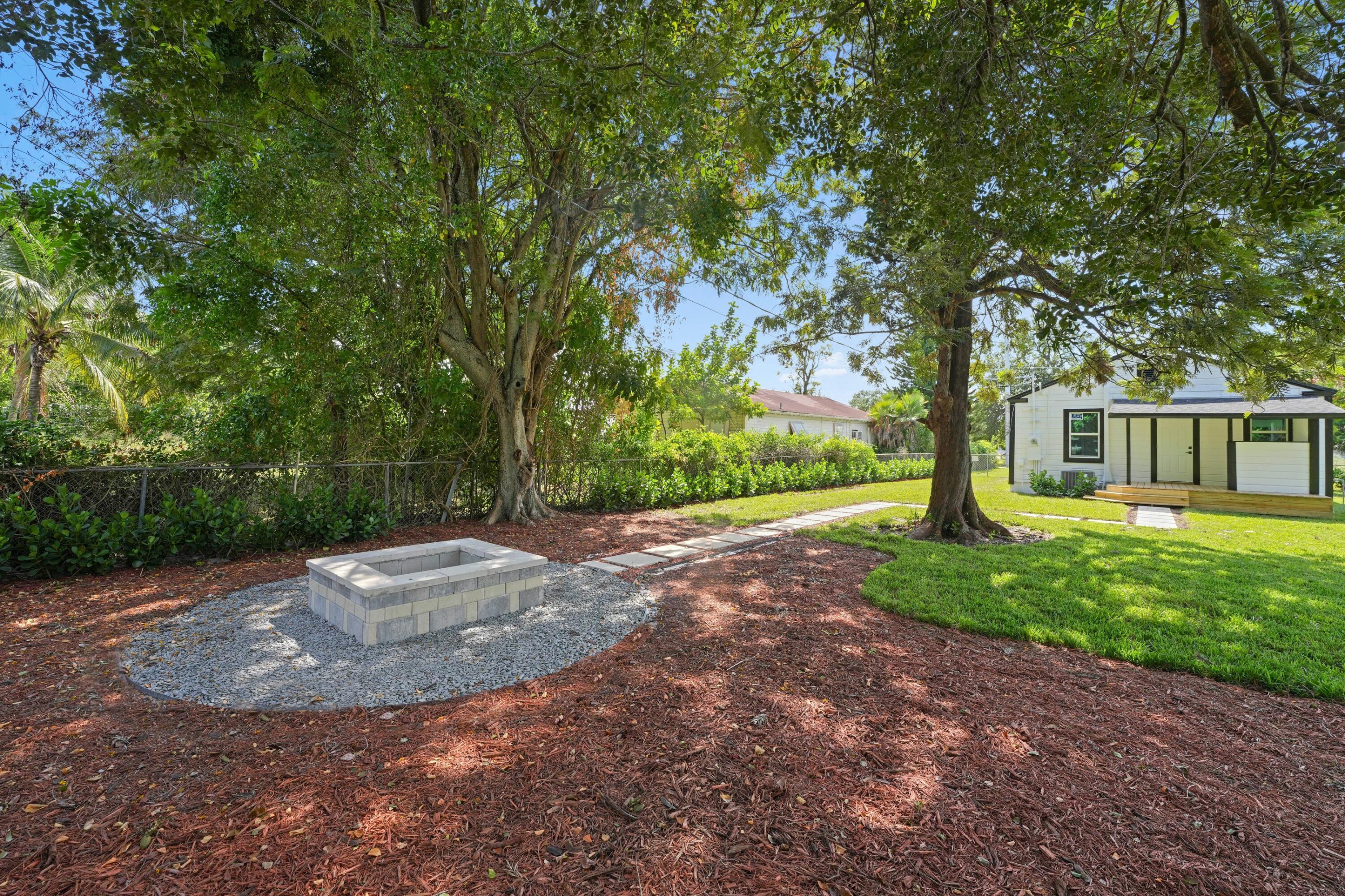 123 NE 8th Street, Pompano Beach