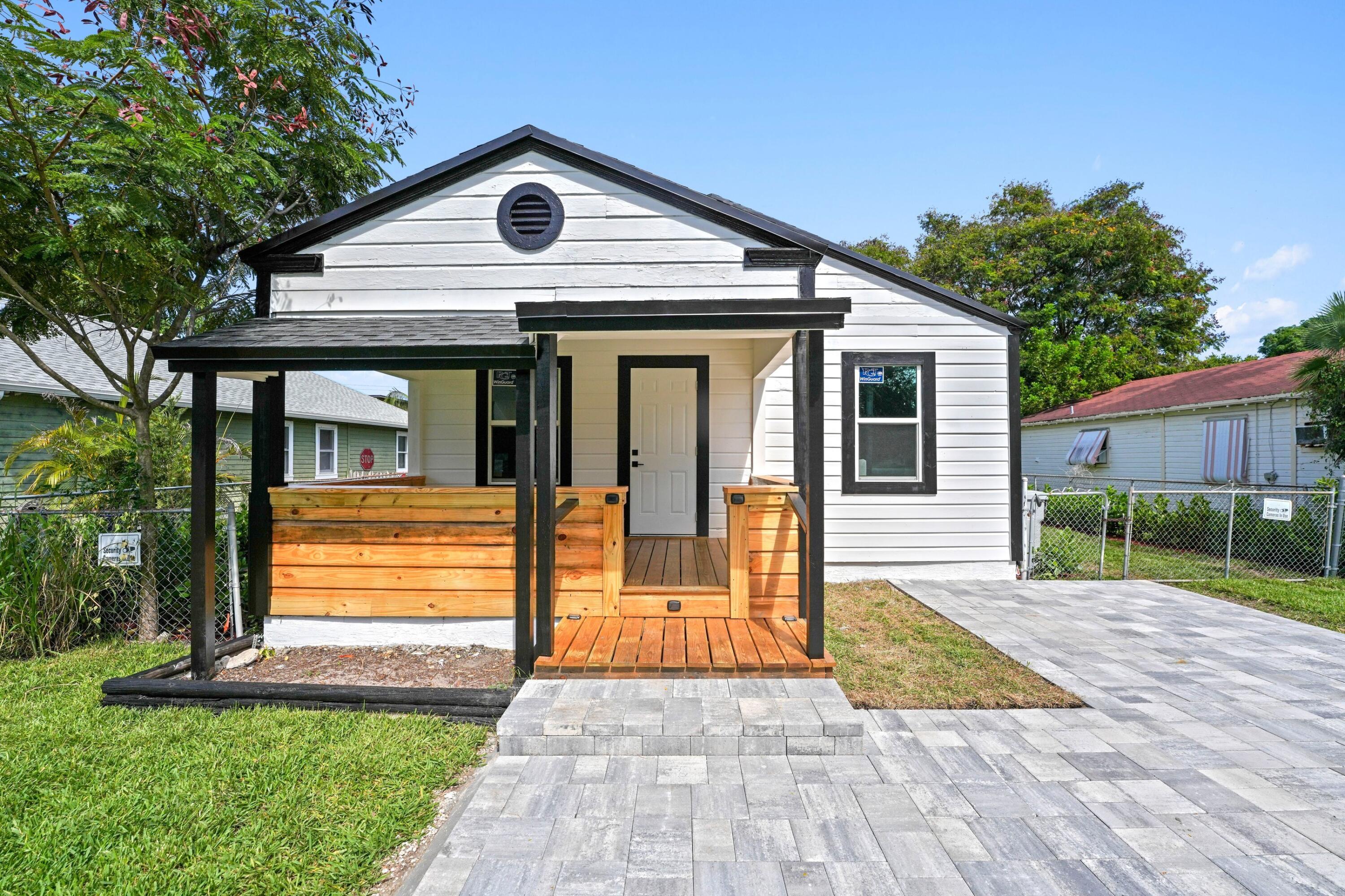 123 NE 8th Street, Pompano Beach