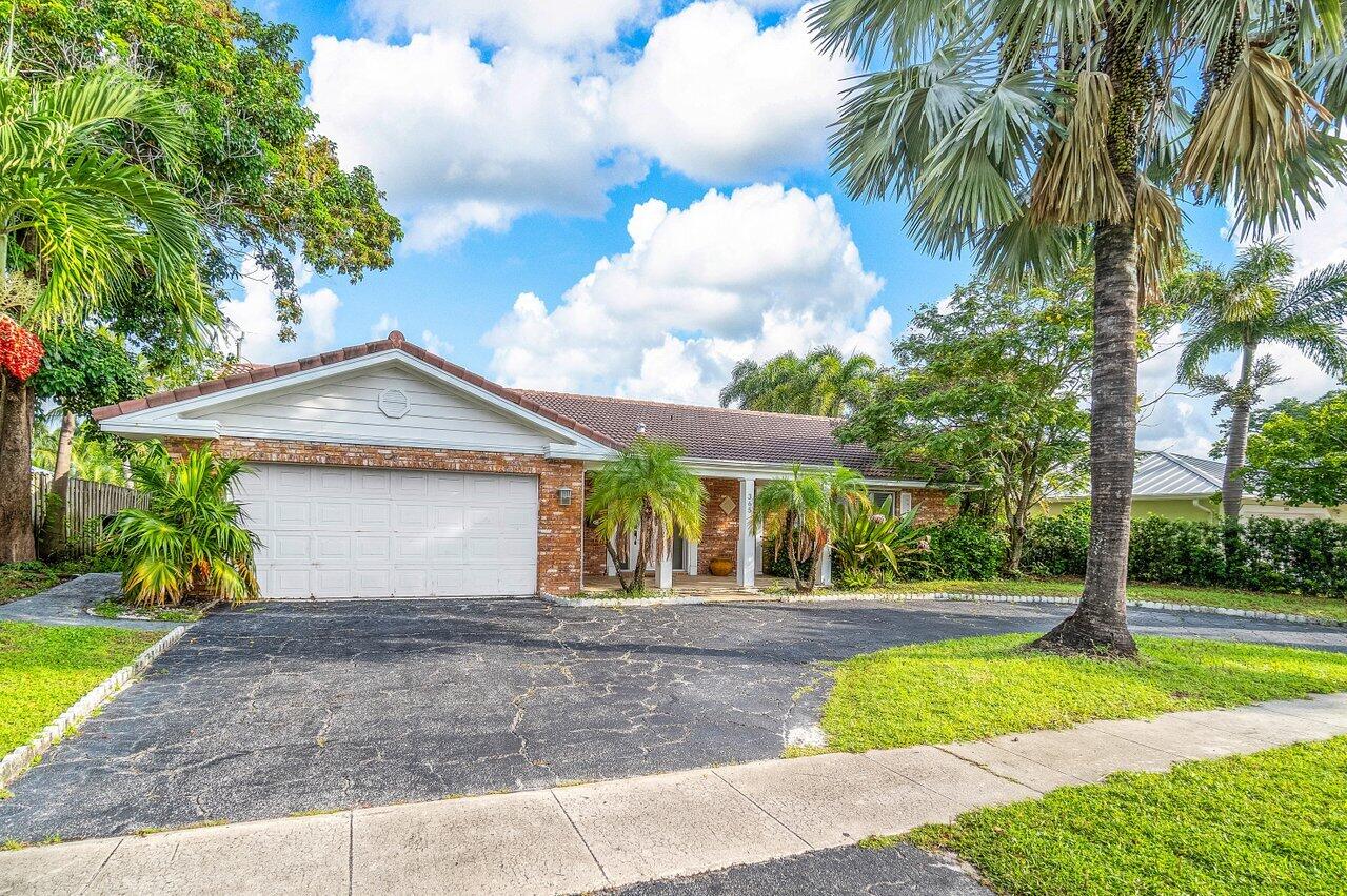365 NE 3rd Street, Boca Raton