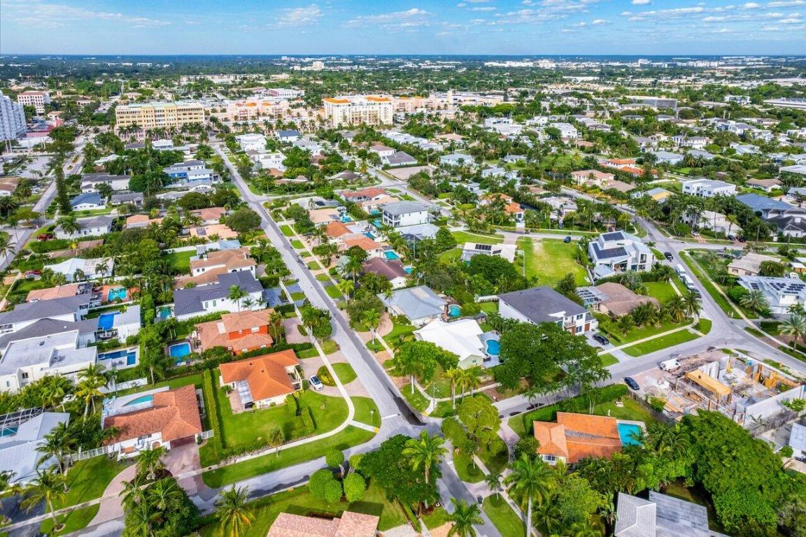 365 NE 3rd Street, Boca Raton