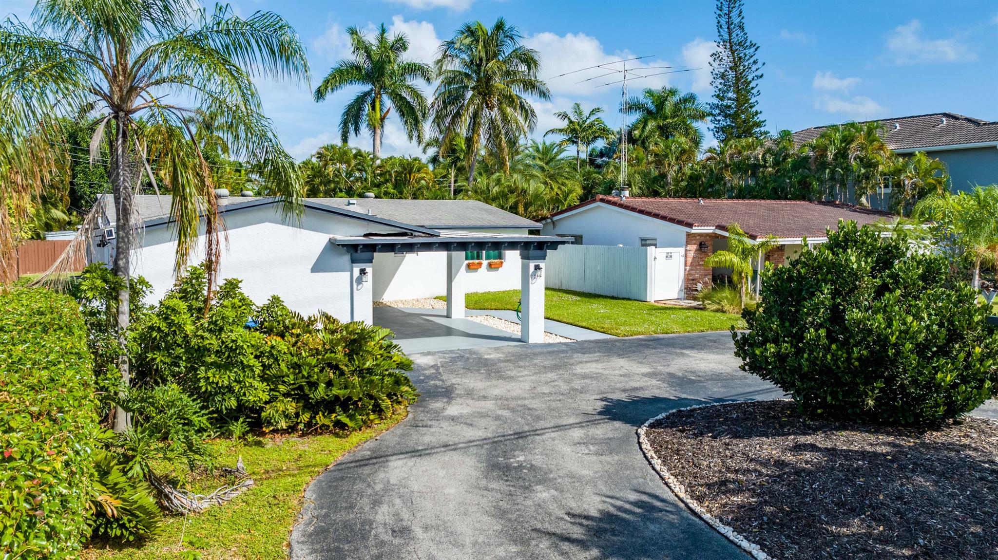 1715 NE 38th Street Street