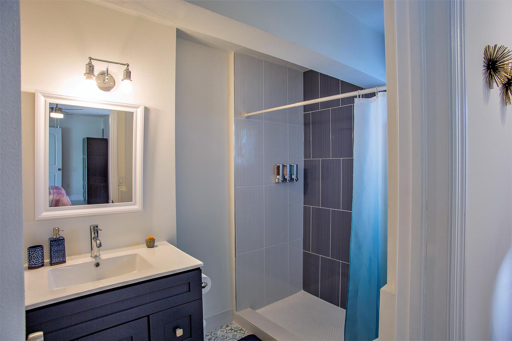 1715 NE 38th Street Street