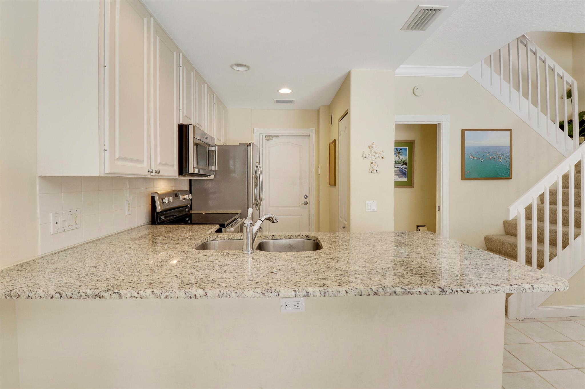 32 Laurel Oaks Circle