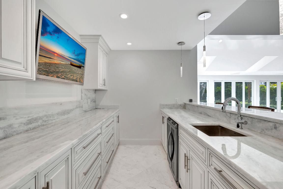 355 Oakview Drive, Delray Beach
