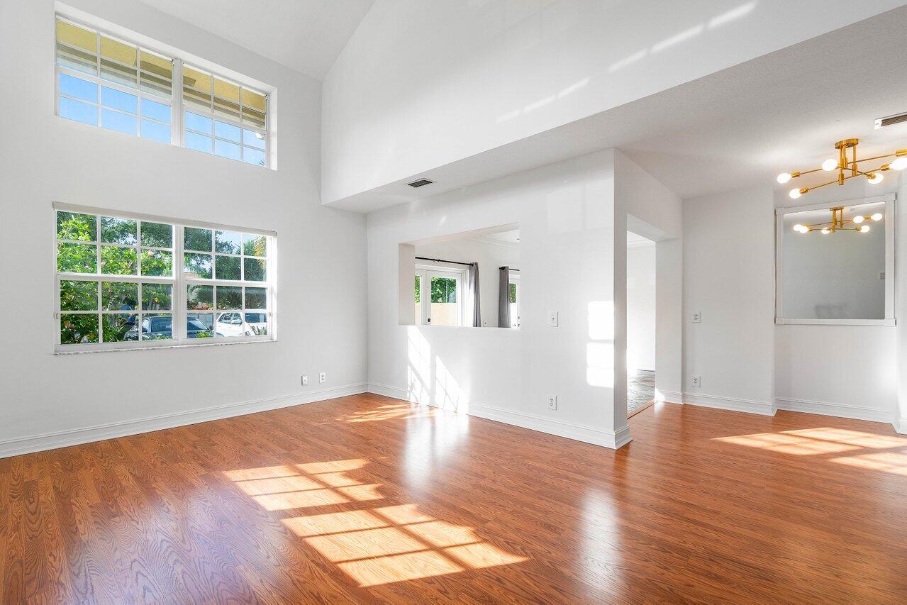 6656 Via Regina, Boca Raton