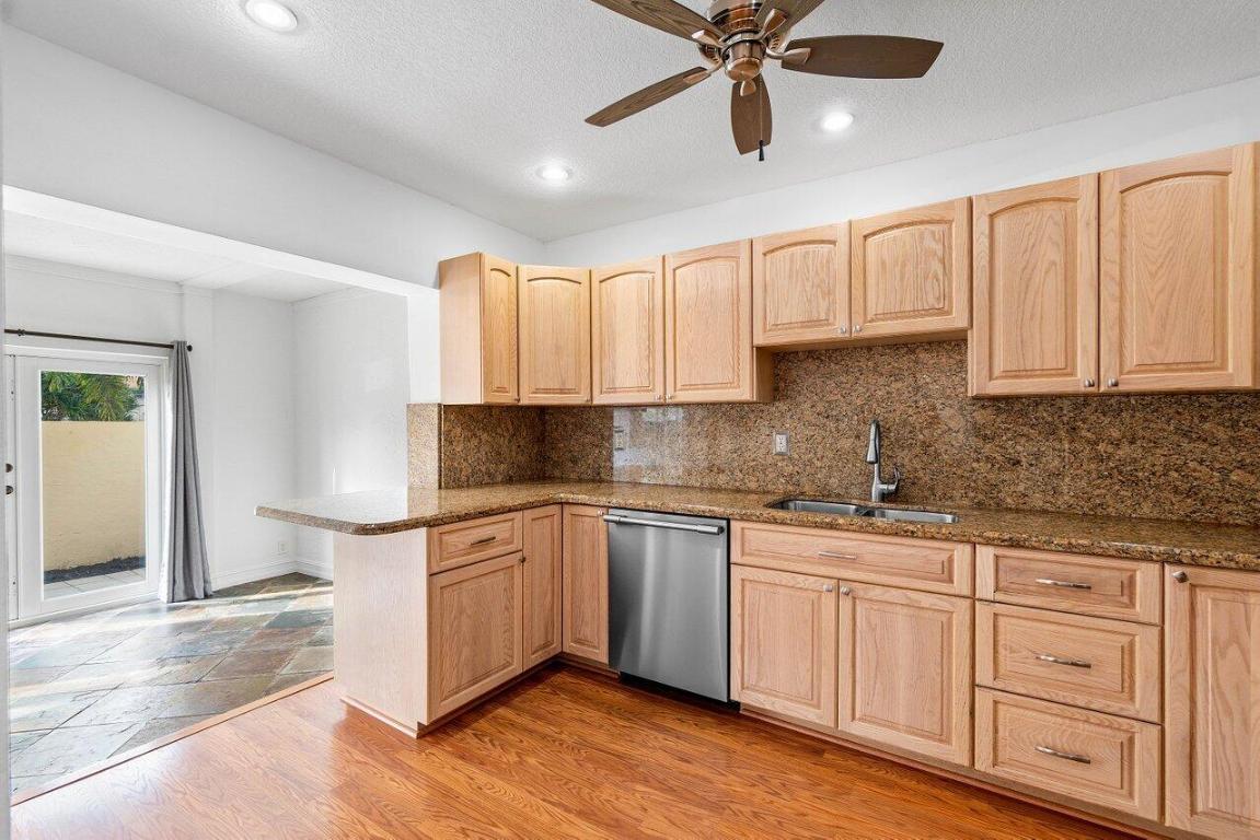 6656 Via Regina, Boca Raton