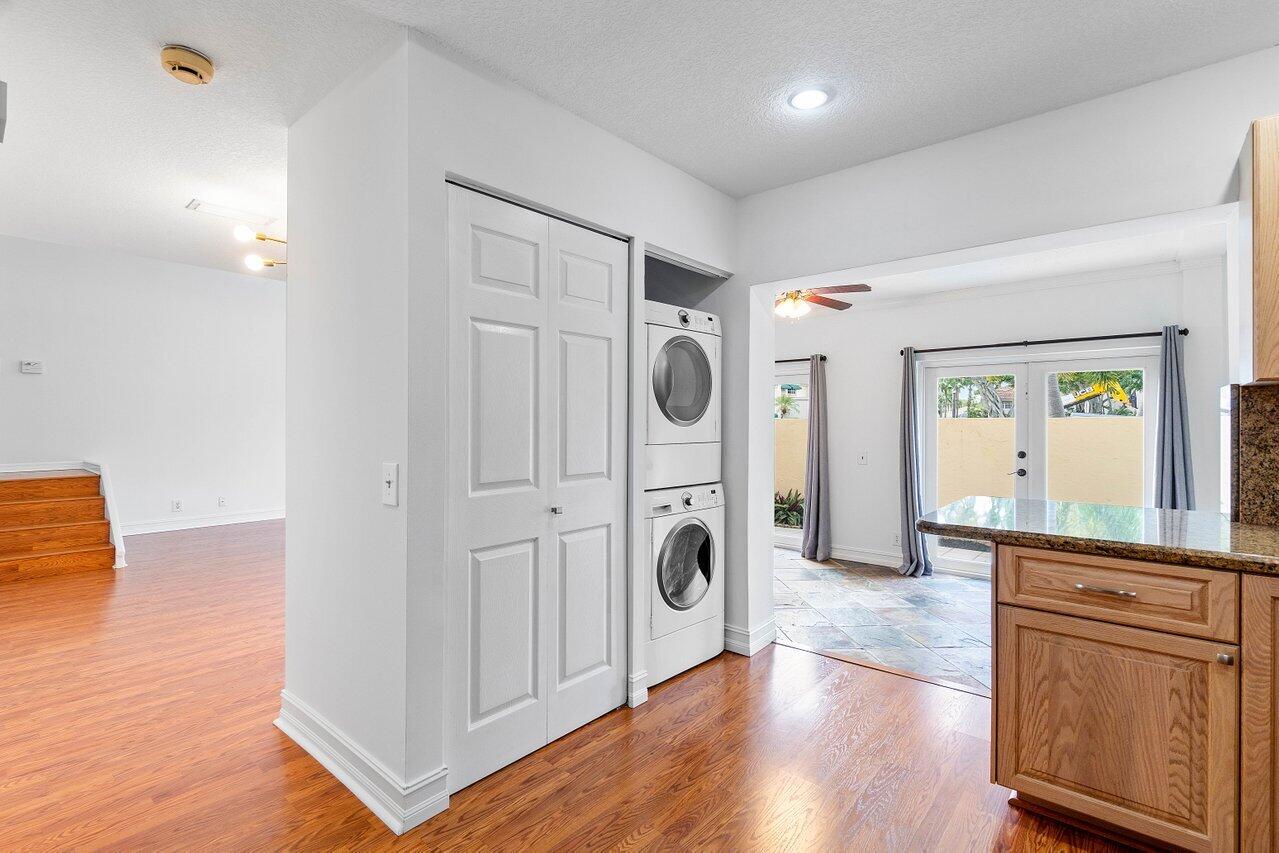 6656 Via Regina, Boca Raton