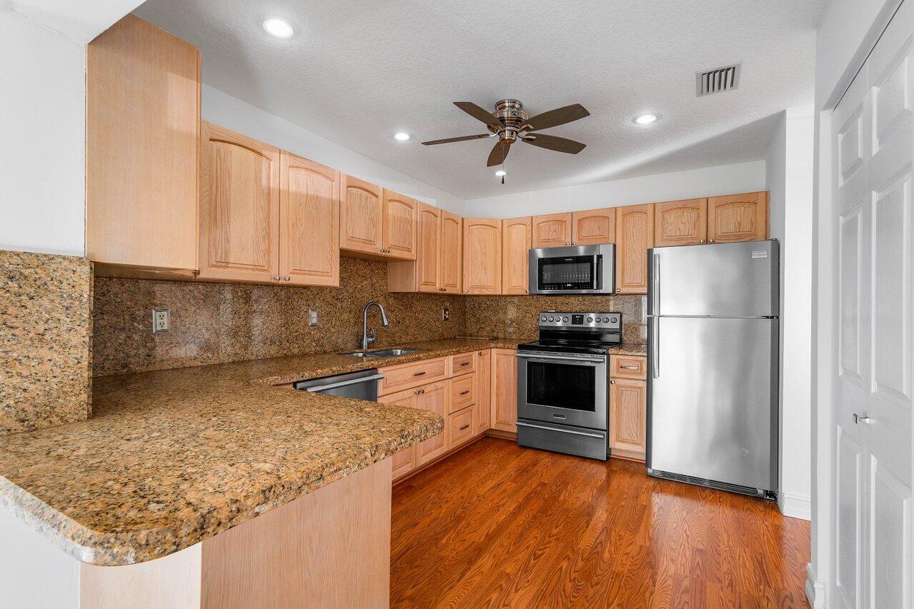 6656 Via Regina, Boca Raton