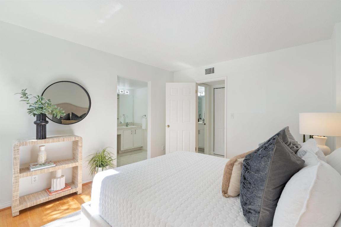 2455 Lindell Boulevard Unit: 3210