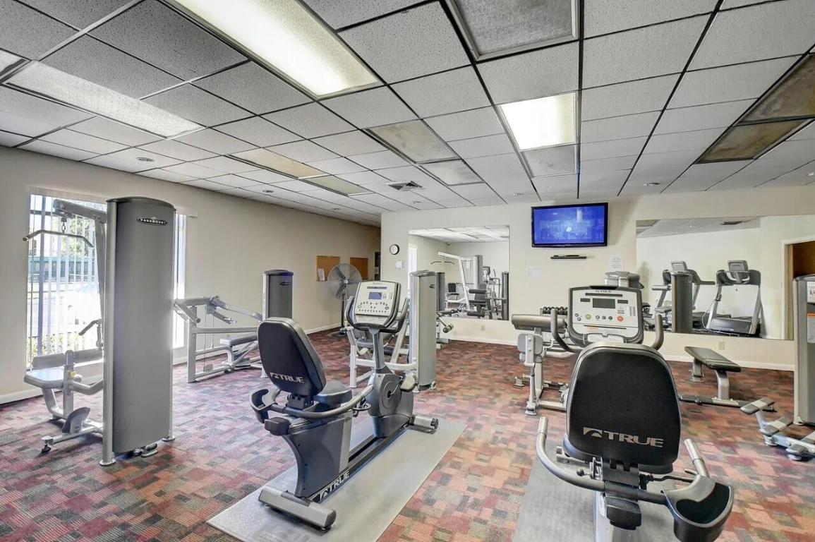 2455 Lindell Boulevard Unit: 3210