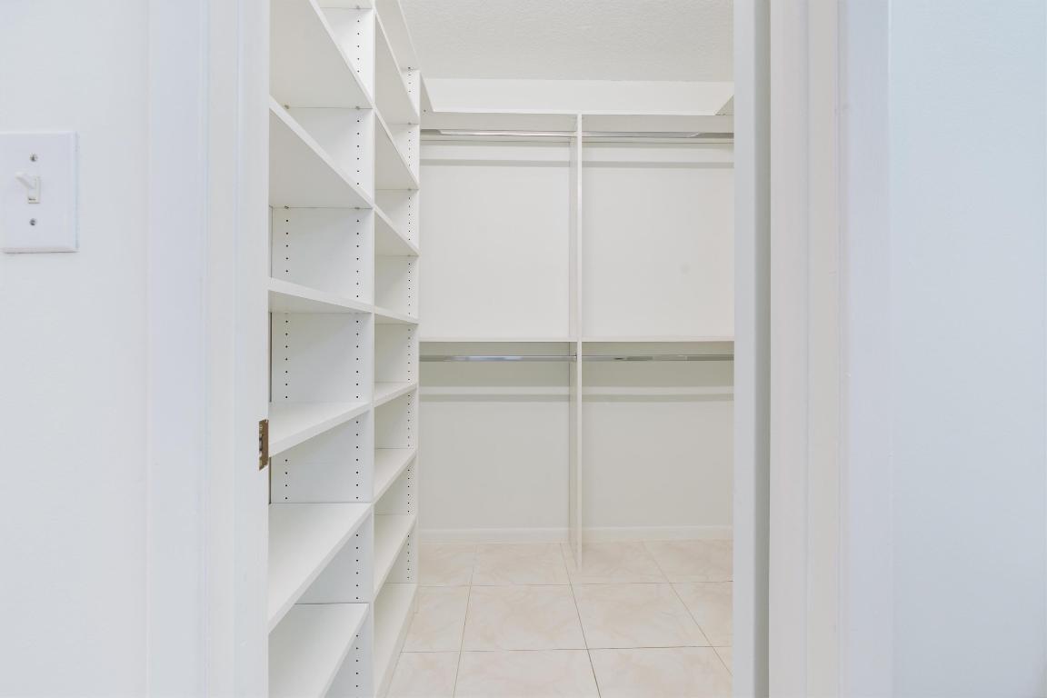 2455 Lindell Boulevard Unit: 3210