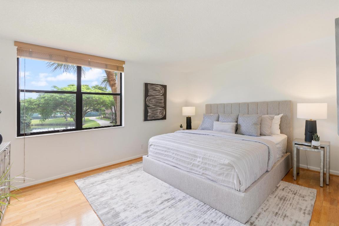 2455 Lindell Boulevard Unit: 3210