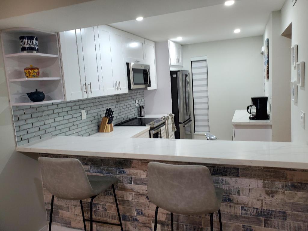 15 Royal Palm Way 5030, Boca Raton Unit: 5030