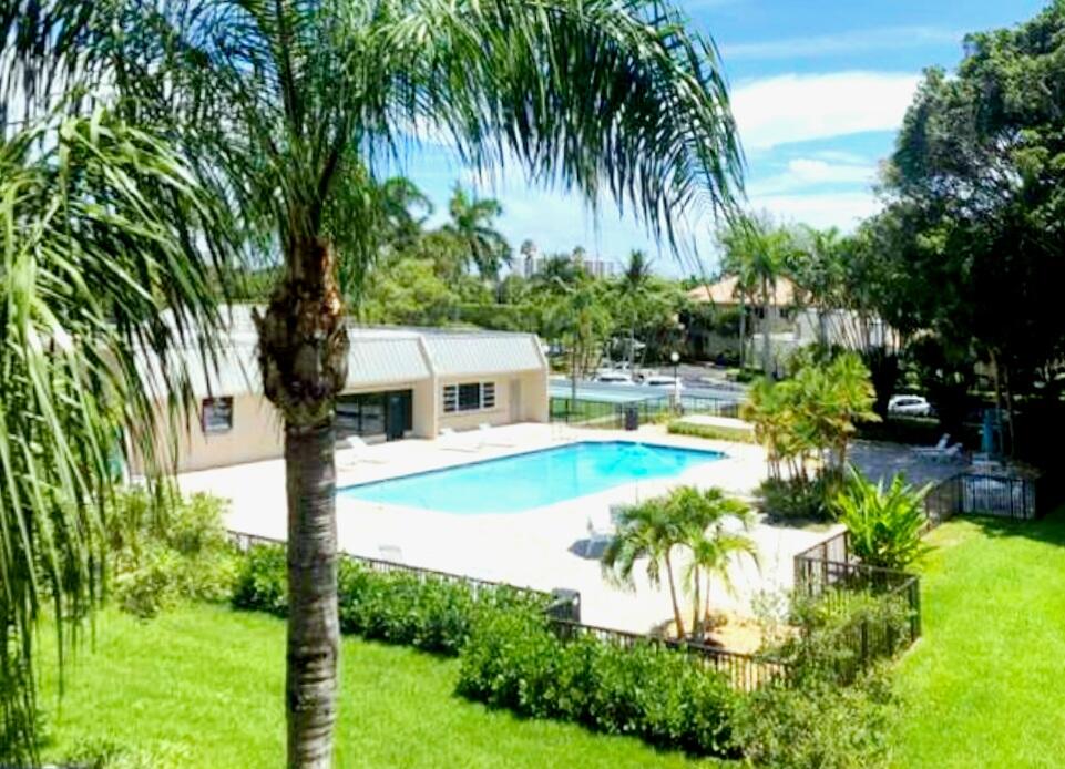 15 Royal Palm Way 5030, Boca Raton Unit: 5030