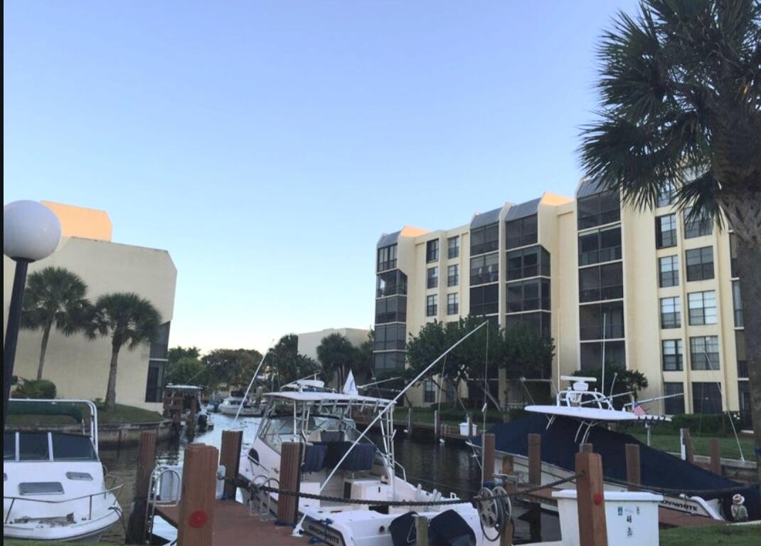 15 Royal Palm Way 5030, Boca Raton Unit: 5030