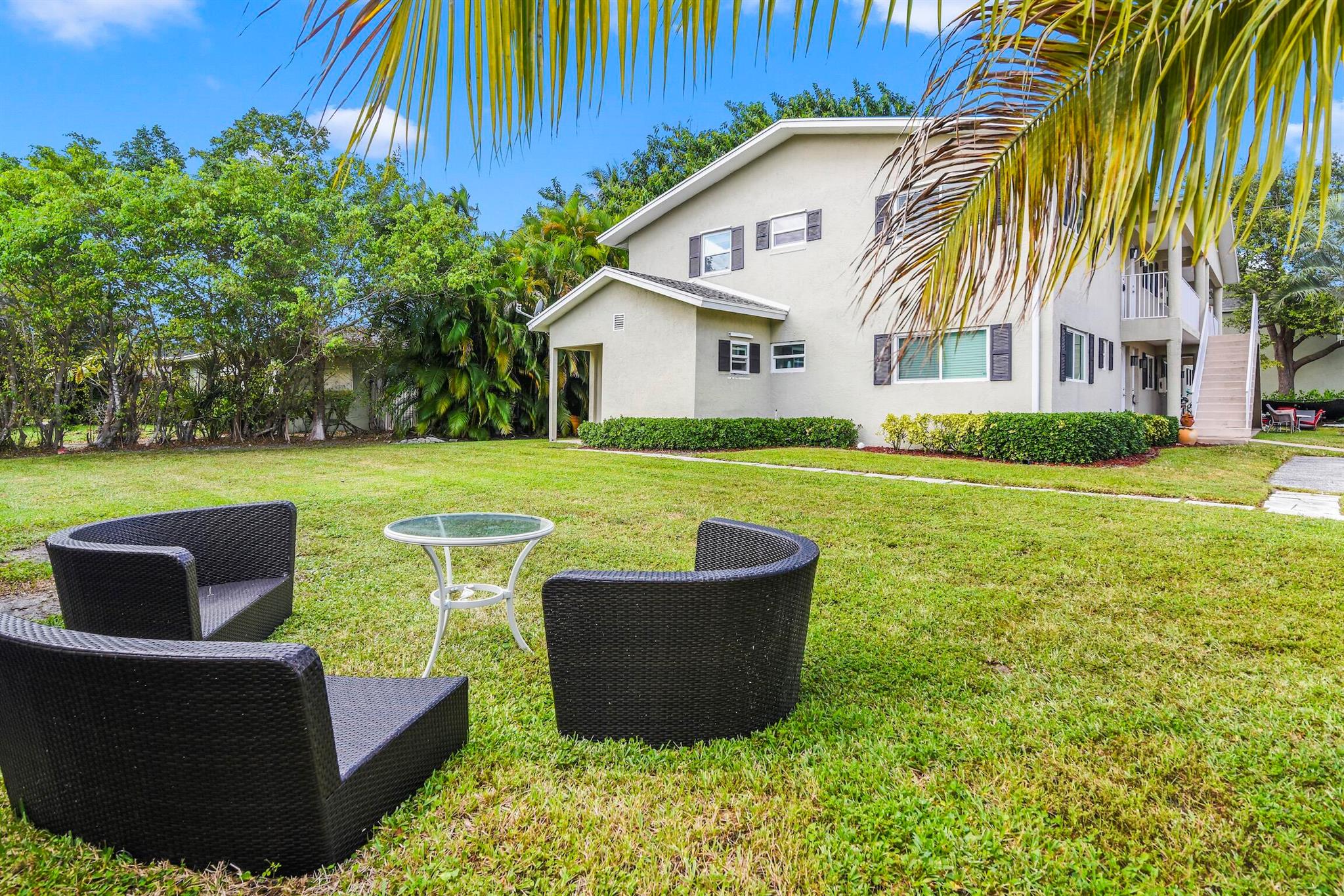 1850 Palm Trail Trail