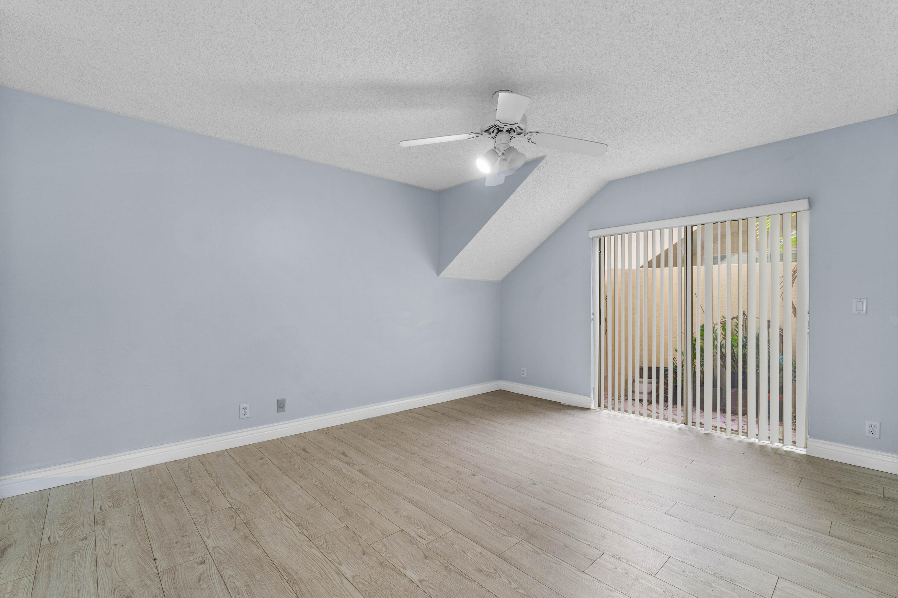 17286 Boca Club Boulevard 2108, Boca Raton Unit: 2108