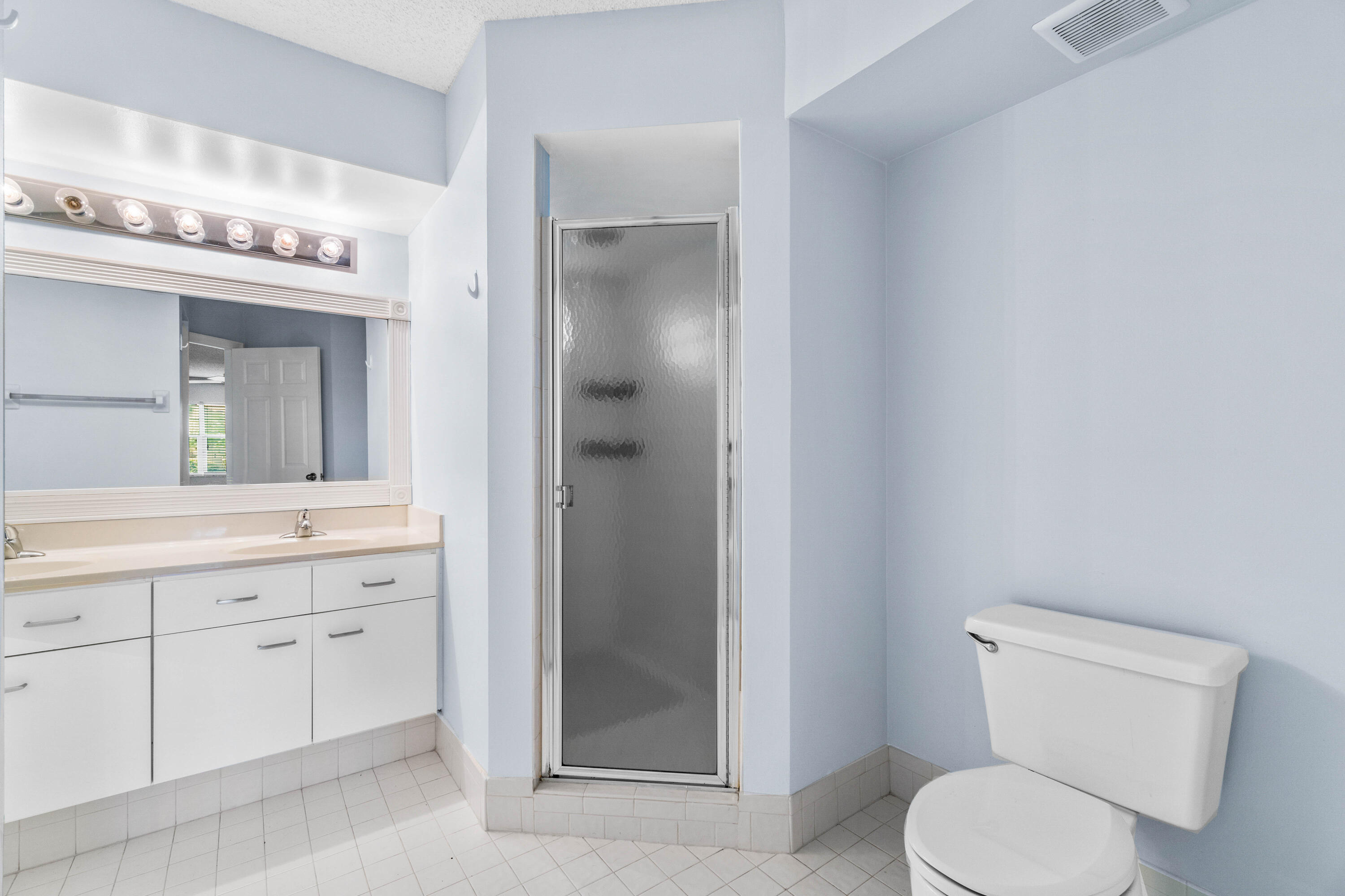 17286 Boca Club Boulevard 2108, Boca Raton Unit: 2108