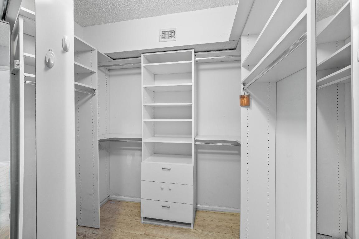 17286 Boca Club Boulevard 2108, Boca Raton Unit: 2108